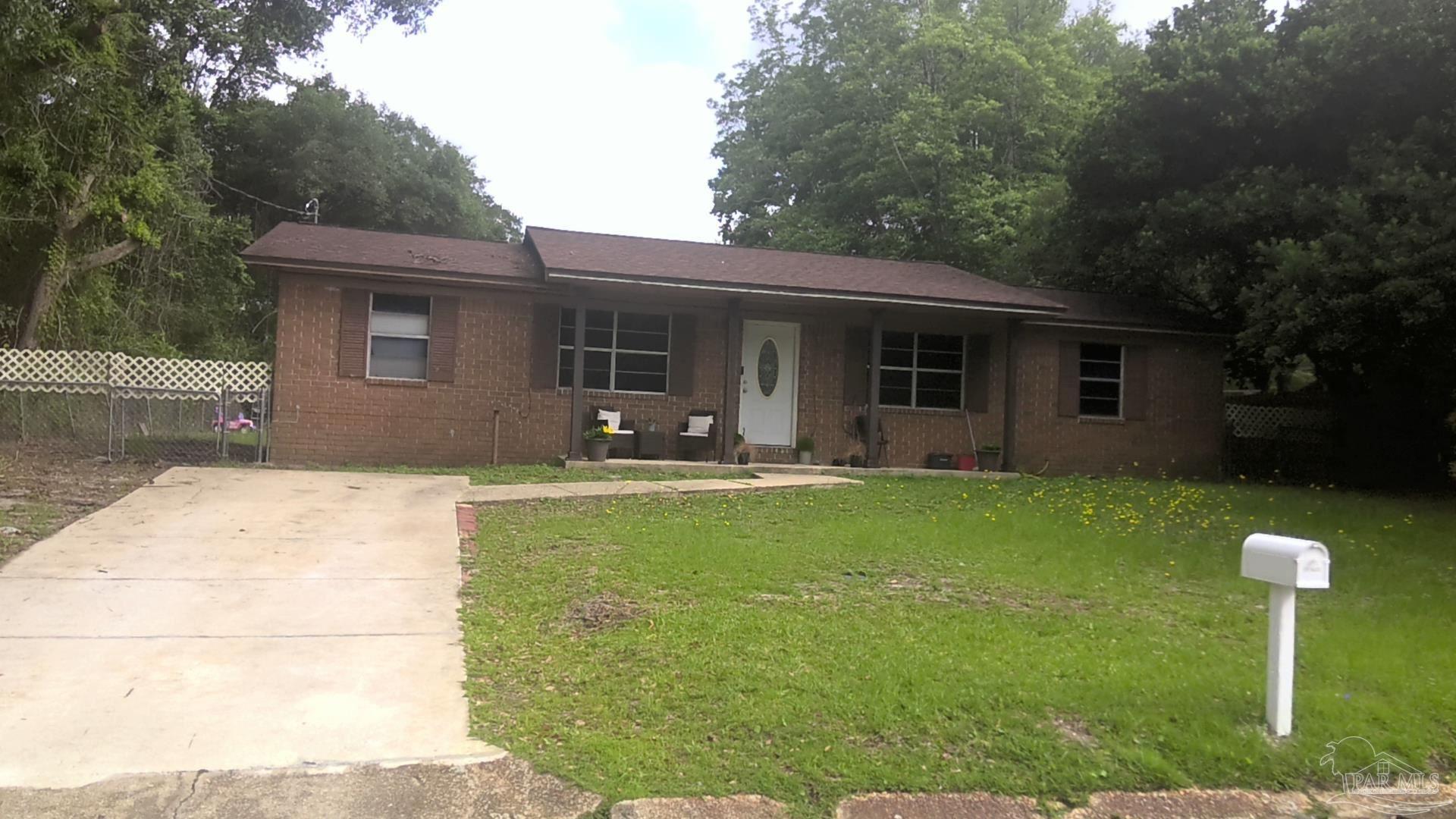 8260 Sedgefield Dr, Pensacola FL 32507