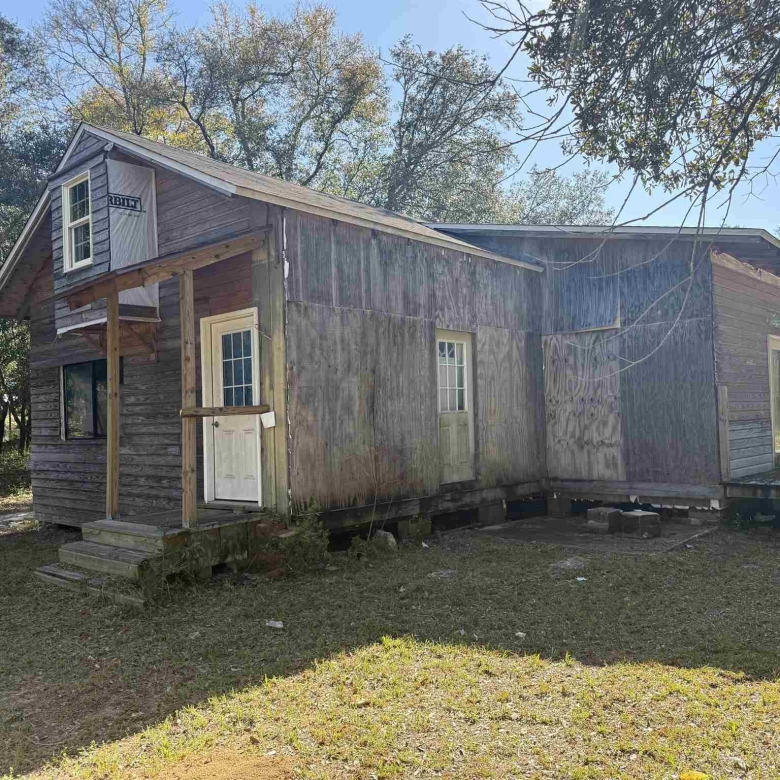 807 Tyrone St, Pensacola FL 32506