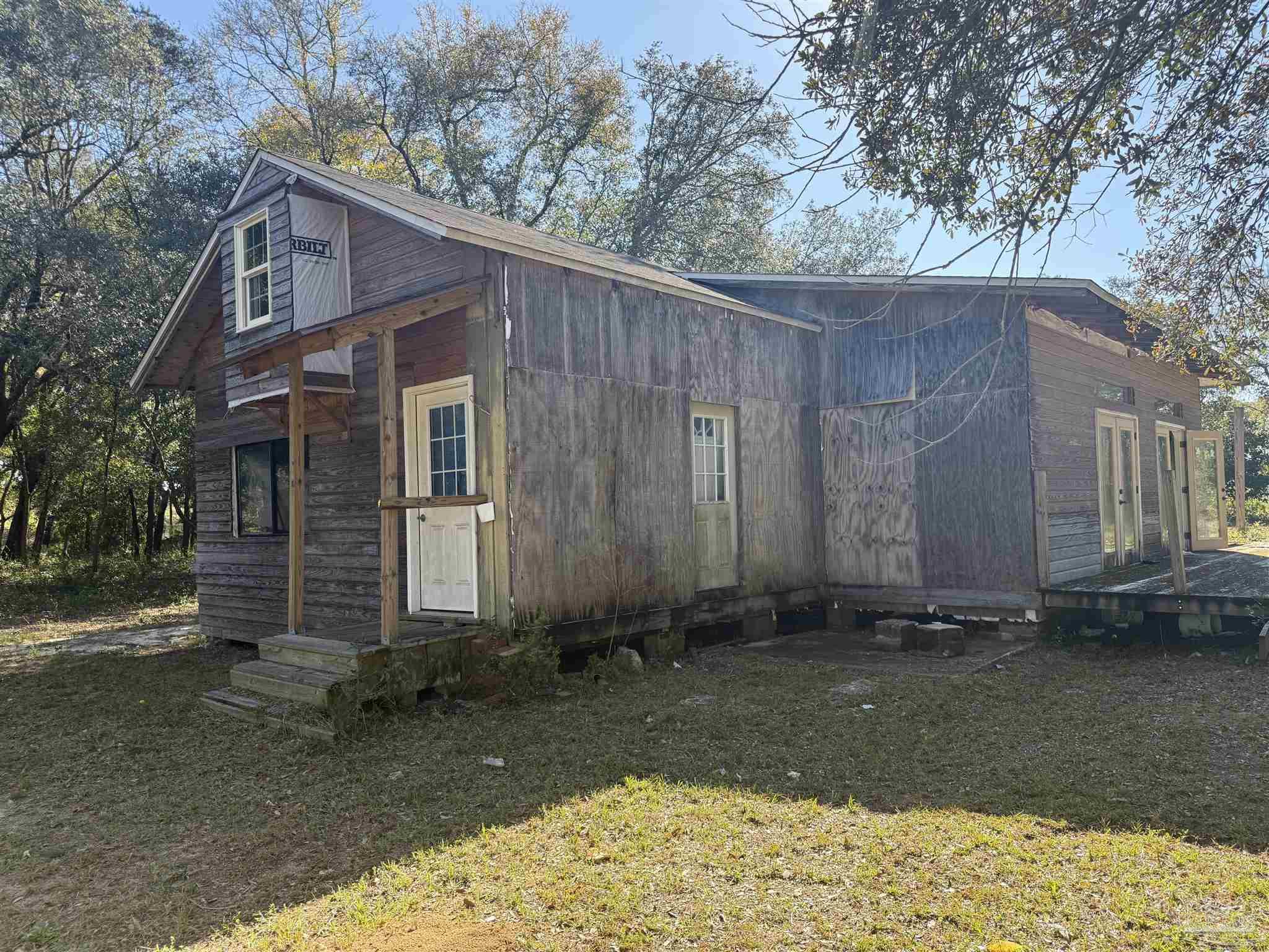 807 Tyrone St, Pensacola FL 32506