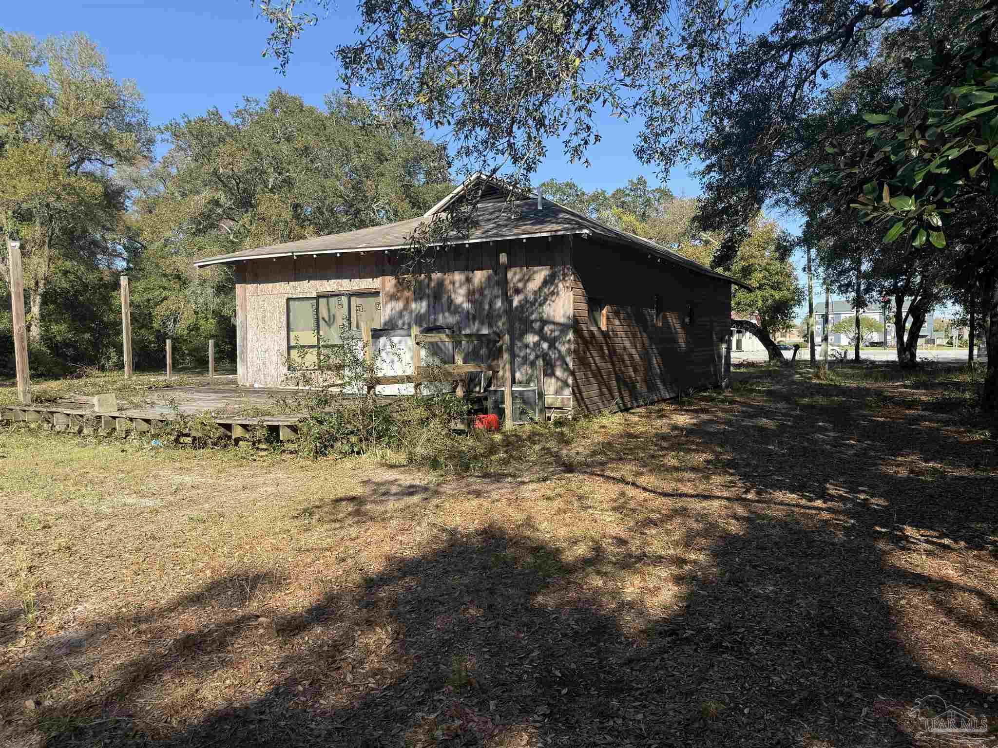 807 Tyrone St, Pensacola FL 32506