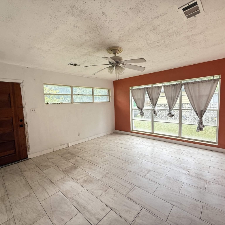 1007 Kearny Dr, Pensacola FL 32505