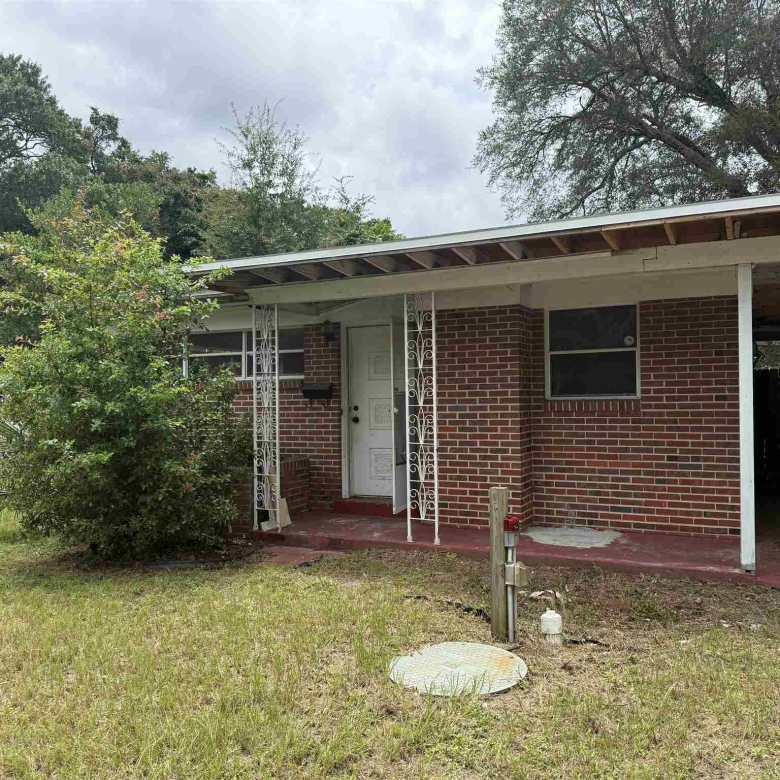 1007 Kearny Dr, Pensacola FL 32505
