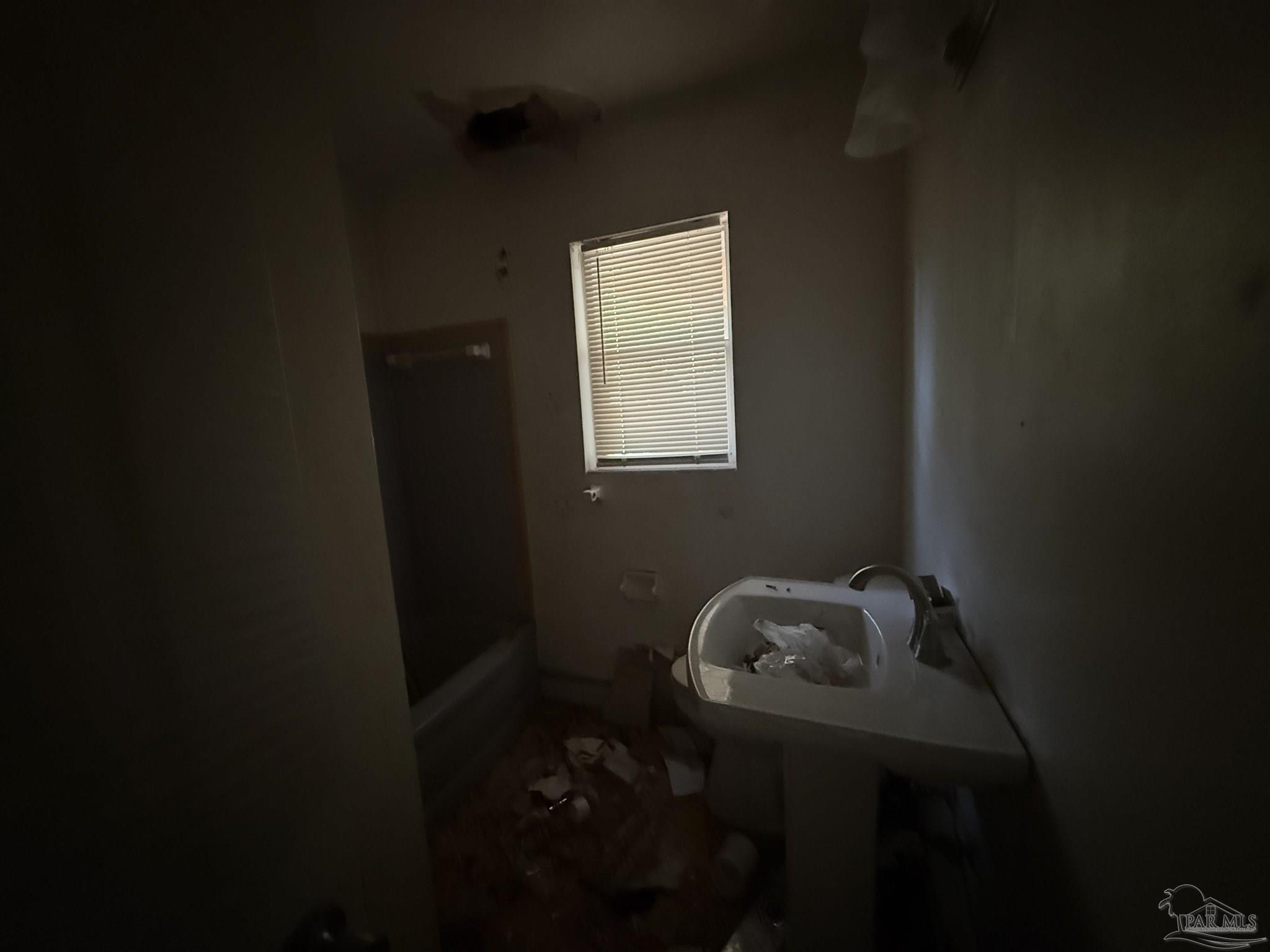 1007 Kearny Dr, Pensacola FL 32505