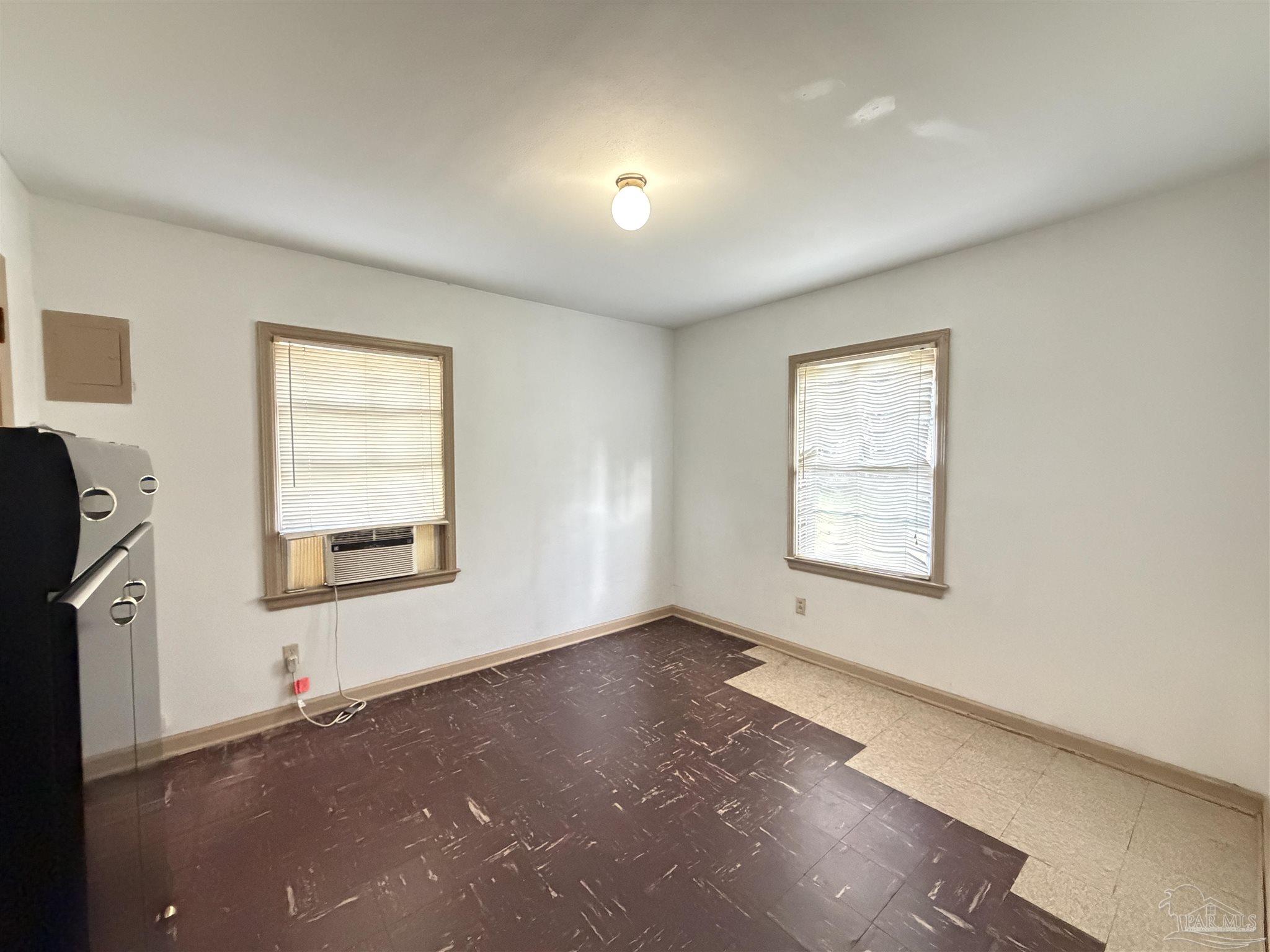 4915 Jackson St, Pensacola FL 32506
