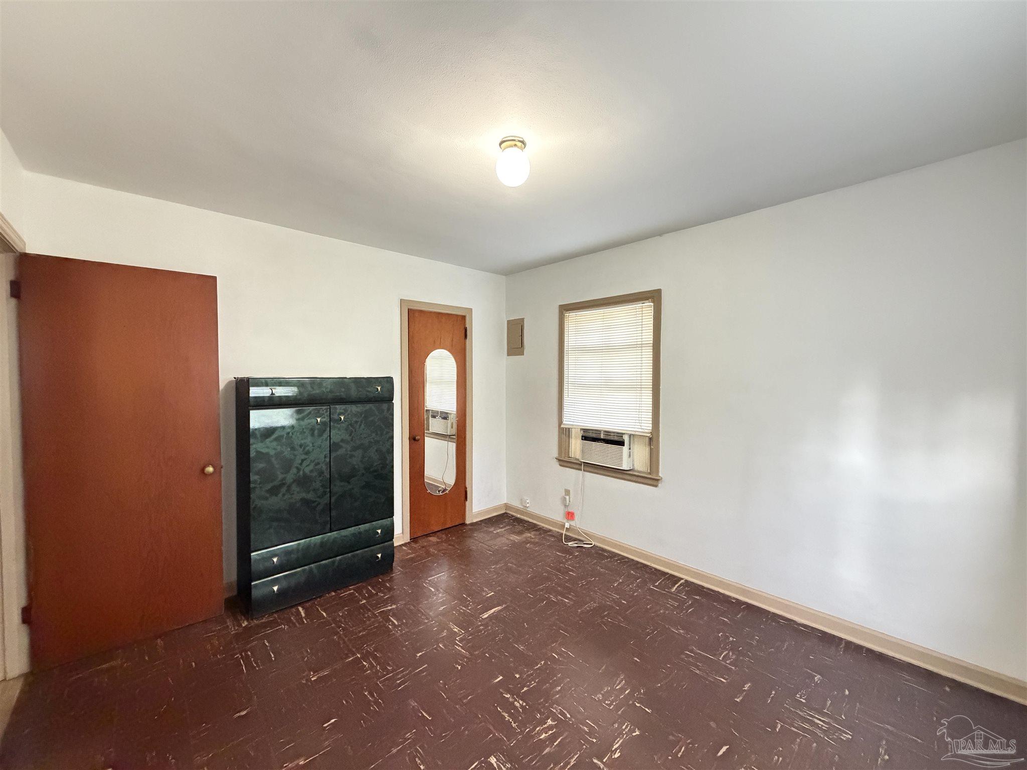 4915 Jackson St, Pensacola FL 32506