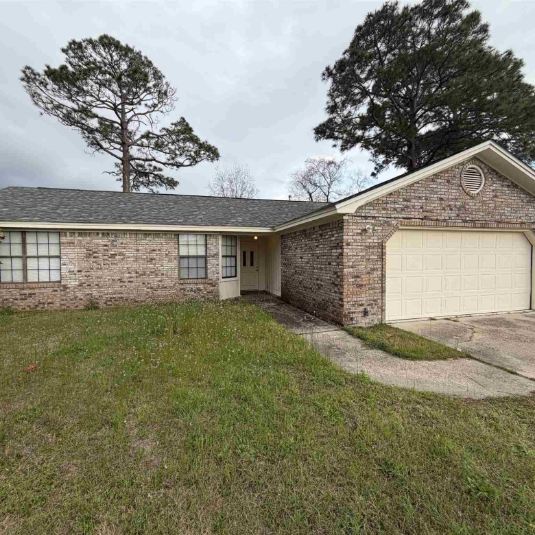 846 Amberway Dr, Pensacola FL 32506