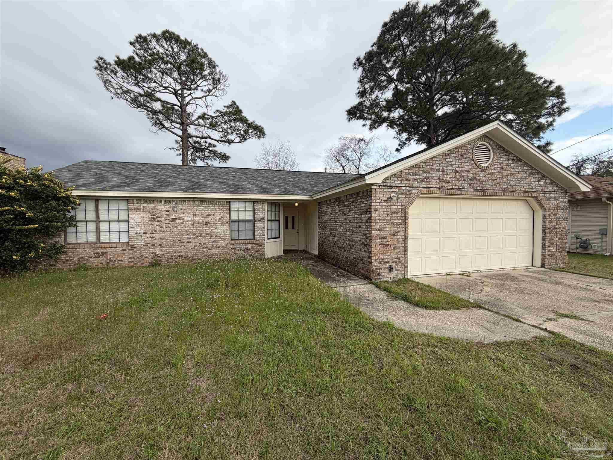 846 Amberway Dr, Pensacola FL 32506