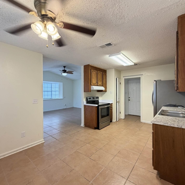 846 Amberway Dr, Pensacola FL 32506