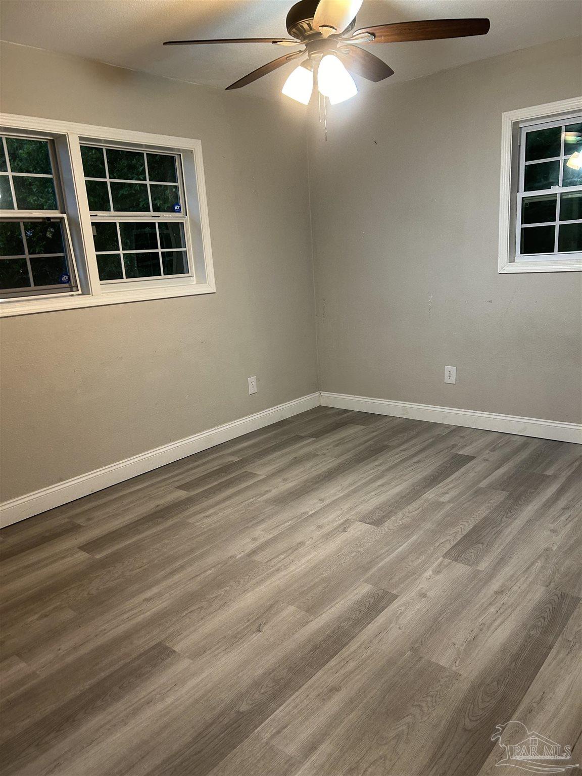 207 Emerald Ave, Pensacola FL 32505