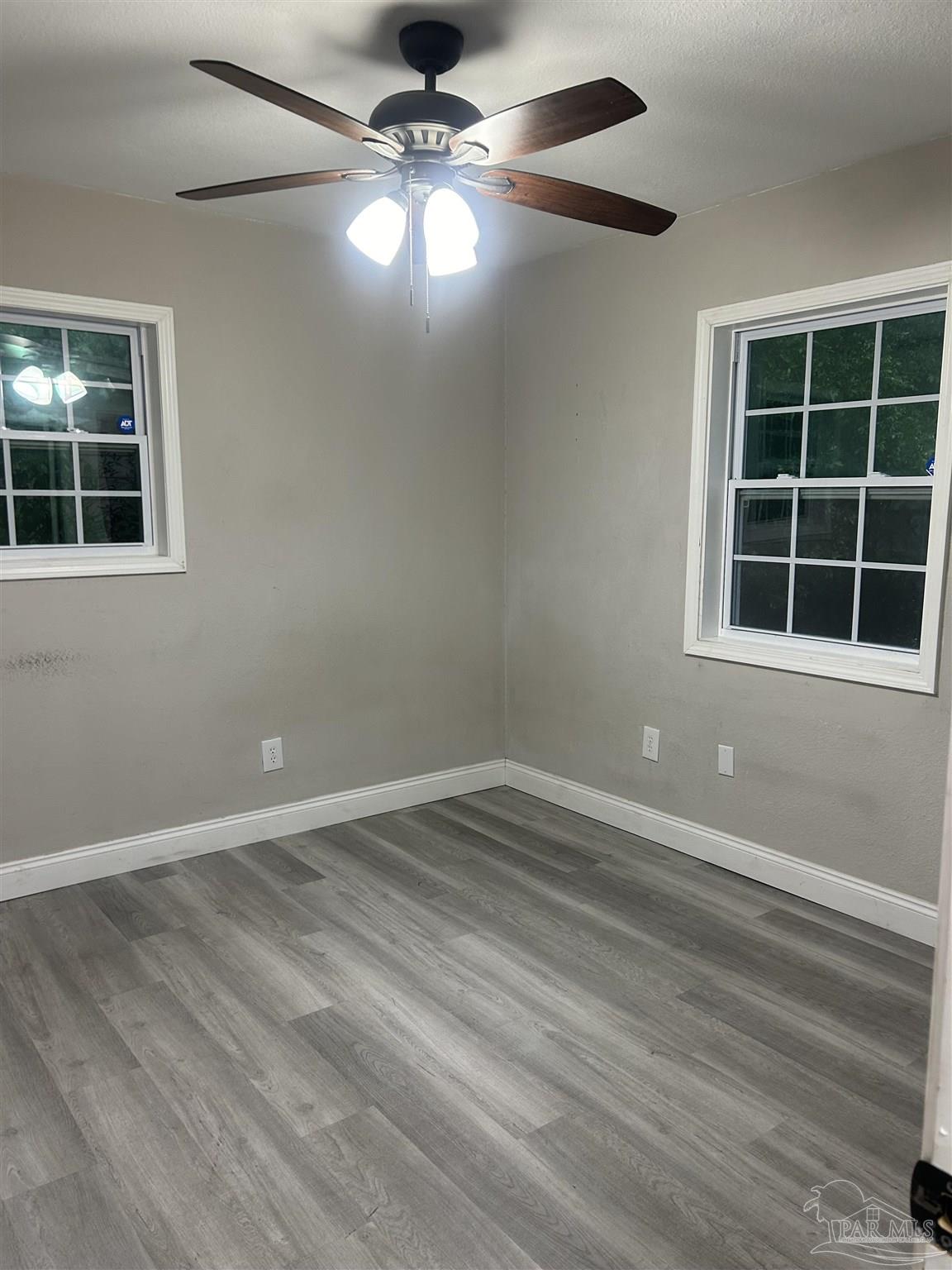 207 Emerald Ave, Pensacola FL 32505