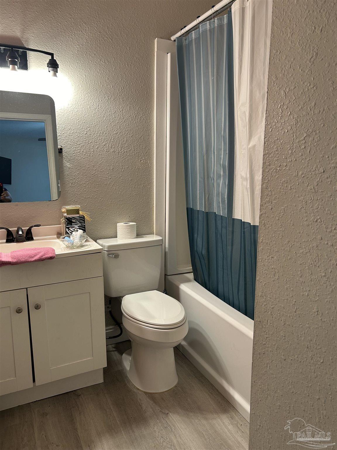 207 Emerald Ave, Pensacola FL 32505