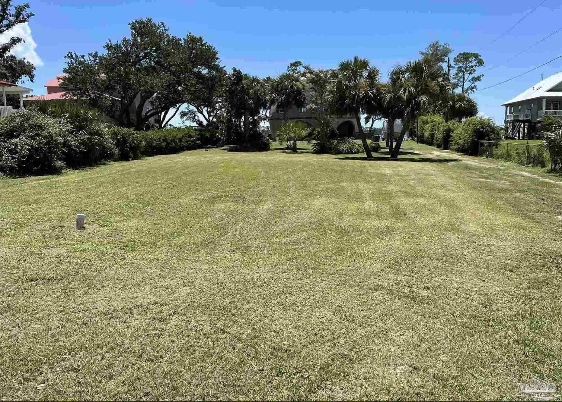 634 1/2 Silvershore Dr, Pensacola FL 32507