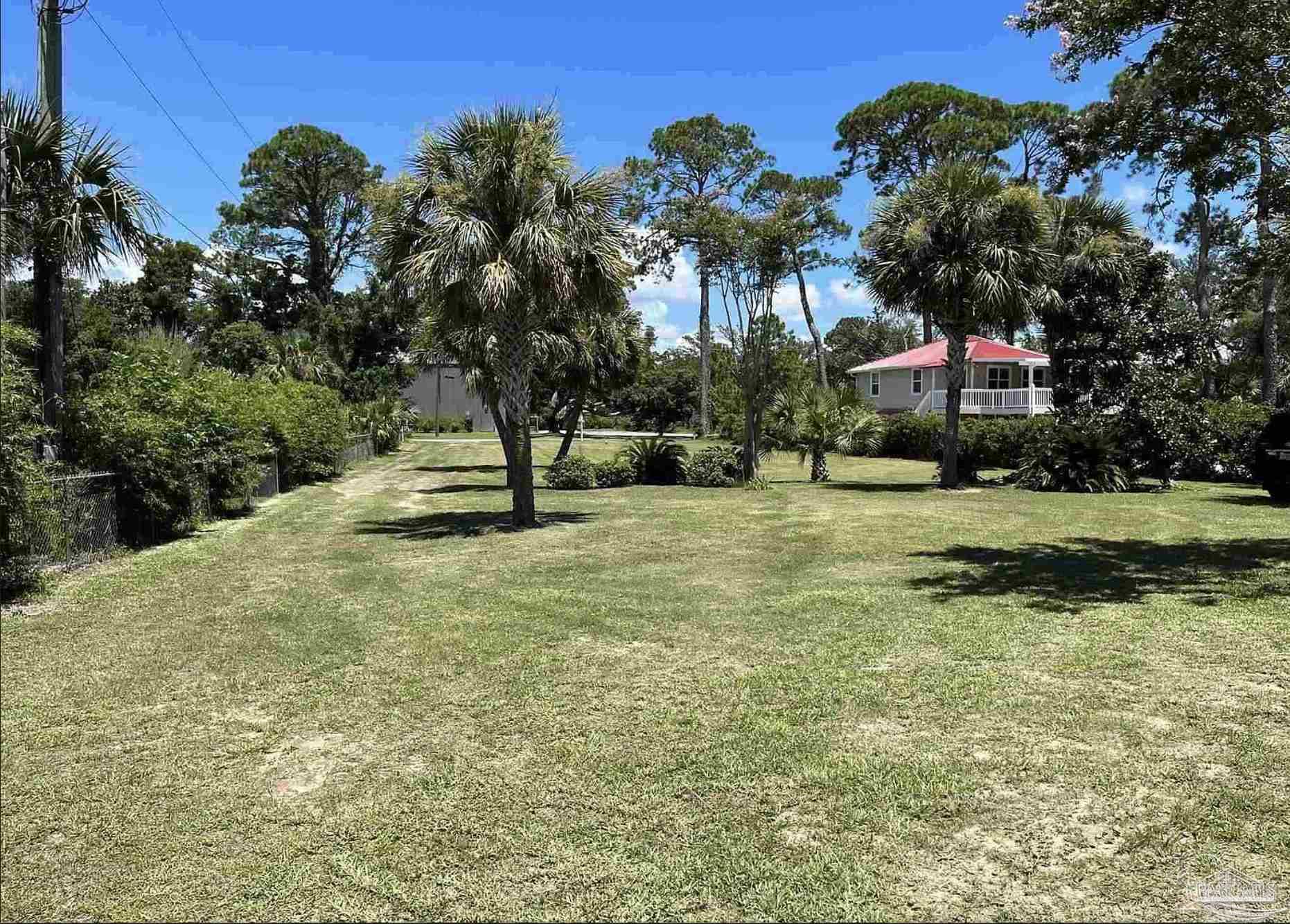 634 1/2 Silvershore Dr, Pensacola FL 32507